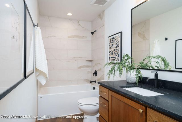 11958 N ROCKING R RD, Hayden, ID 83835