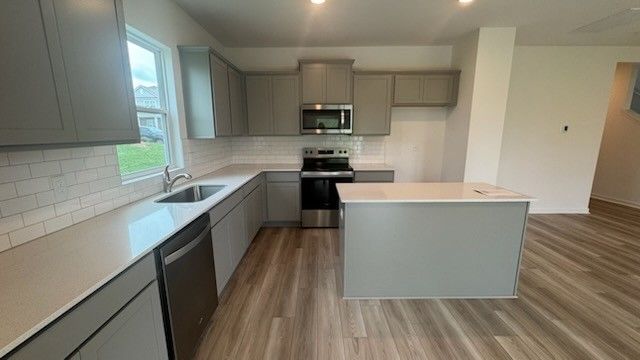 4010 Sadie St, Columbia, TN 38401