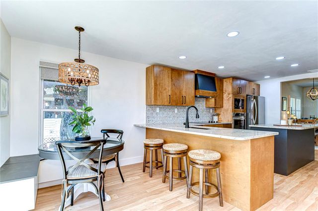 829 E LIME STREET, Lakeland, FL 33801
