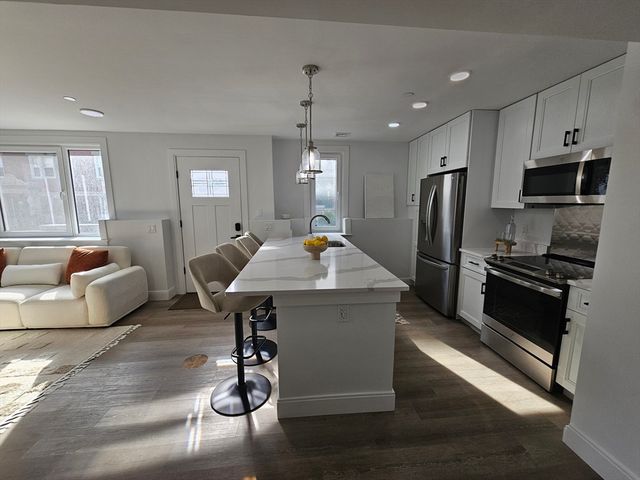 64 Alpine St 104, Boston, MA 02119