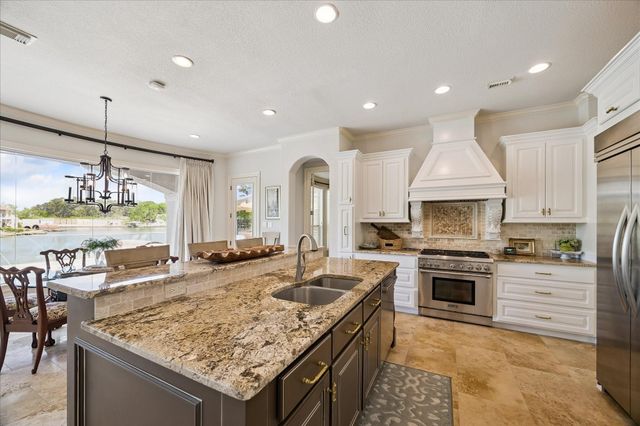 14710 Paradise Oak Drive, Conroe, TX 77356