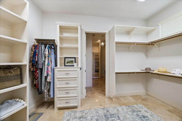 14710 Paradise Oak Drive, Conroe, TX 77356