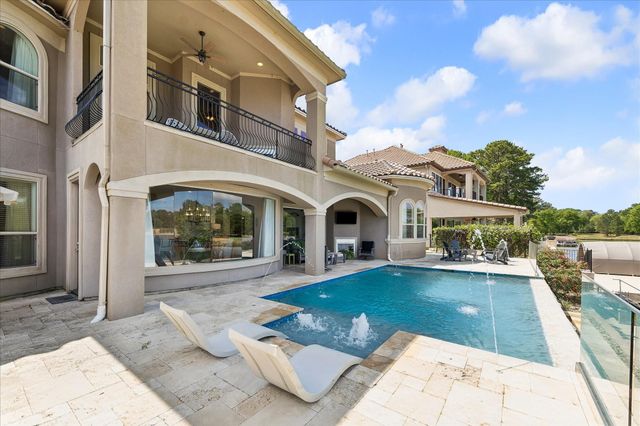 14710 Paradise Oak Drive, Conroe, TX 77356