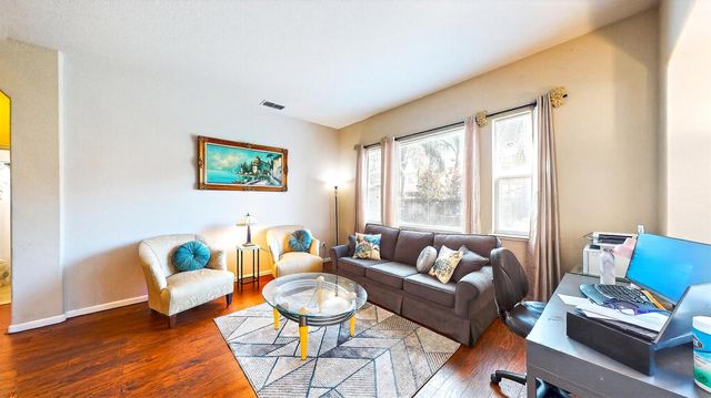 10169 Brenna Way, Elk Grove, CA 95757