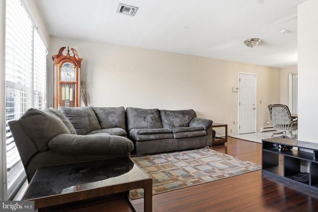 4849 SPRINGTOP DR, Harrisburg, PA 17111