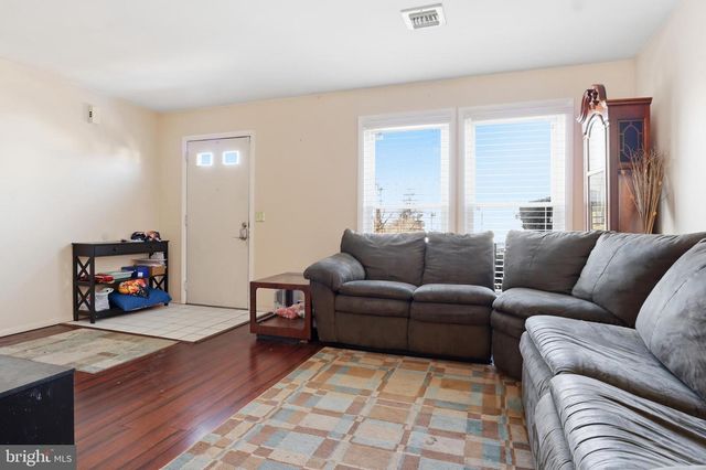 4849 SPRINGTOP DR, Harrisburg, PA 17111