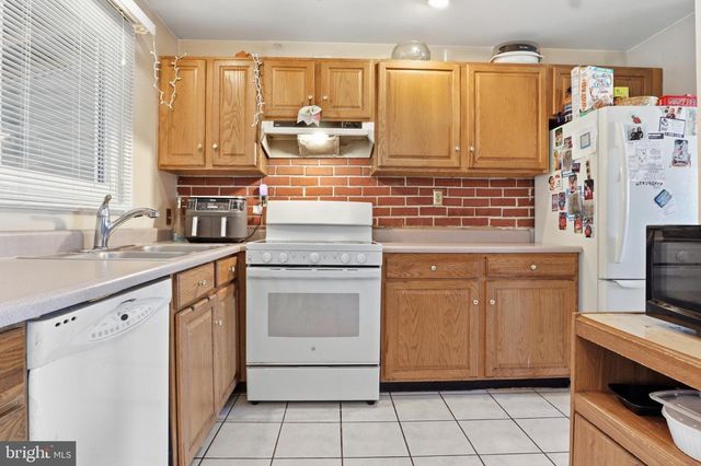 4849 SPRINGTOP DR, Harrisburg, PA 17111