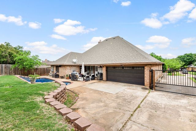 3229 David Drive, Hurst, TX 76054