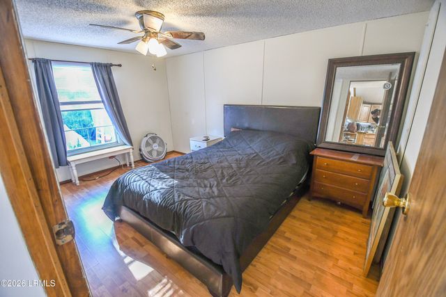 293 Tom Fripp Road, St. Helena Island, SC 29920