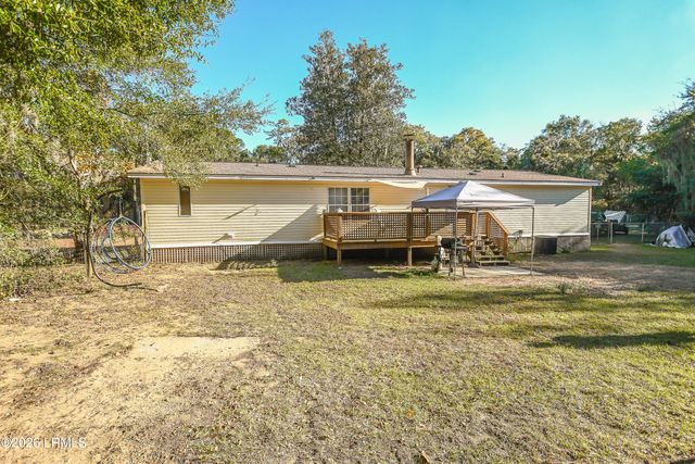293 Tom Fripp Road, St. Helena Island, SC 29920