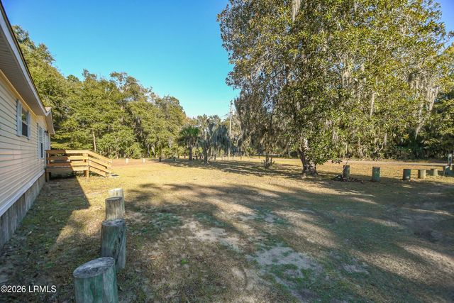 293 Tom Fripp Road, St. Helena Island, SC 29920