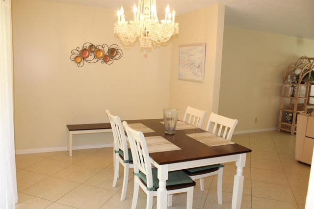 9825 Bischofia Tree Way B, Boynton Beach, FL 33436