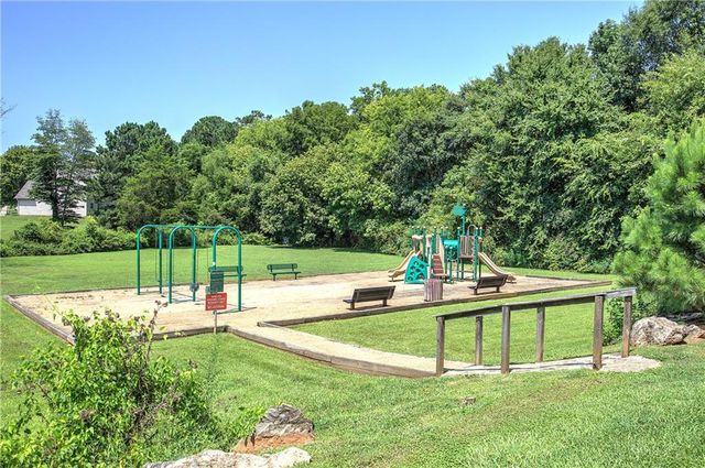 21 Hamil Court NW, Cartersville, GA 30120
