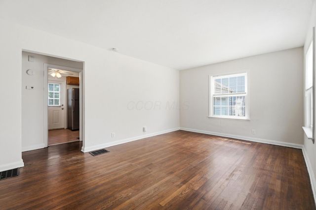 1754 Kenny Road, Columbus, OH 43212