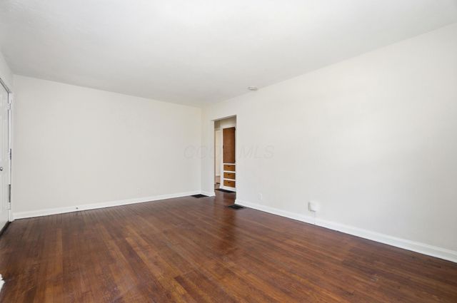 1754 Kenny Road, Columbus, OH 43212