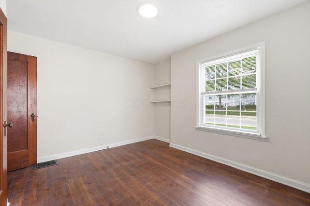 1754 Kenny Road, Columbus, OH 43212