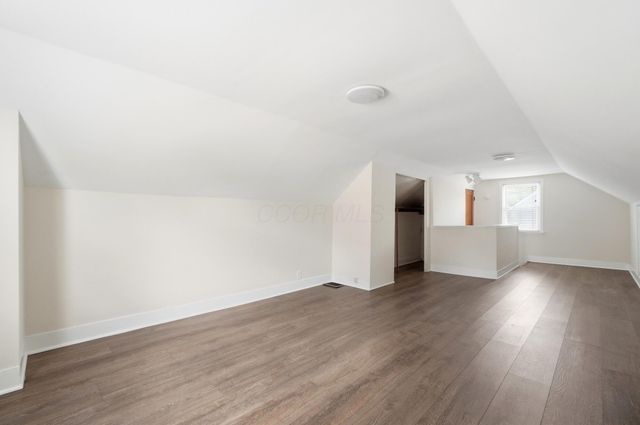1754 Kenny Road, Columbus, OH 43212