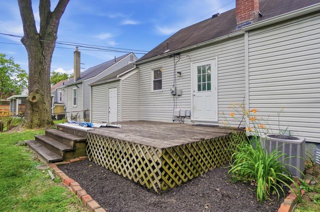1754 Kenny Road, Columbus, OH 43212