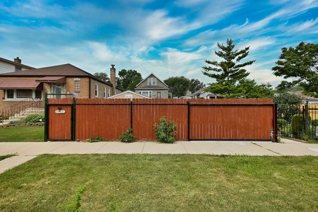 2632 N Moody Avenue, Chicago, IL 60639