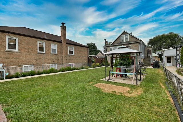 2632 N Moody Avenue, Chicago, IL 60639