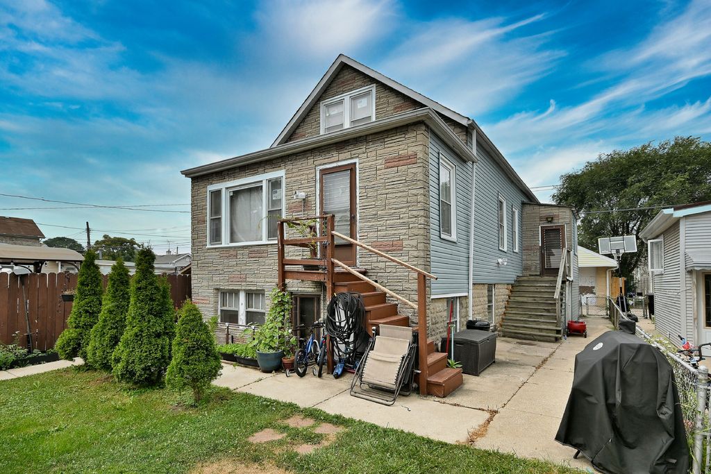 2632 N Moody Avenue, Chicago, IL 60639