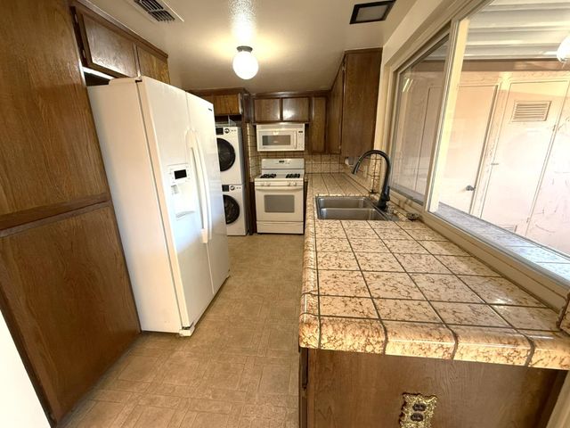 6007 Via Casitas, Carmichael, CA 95608