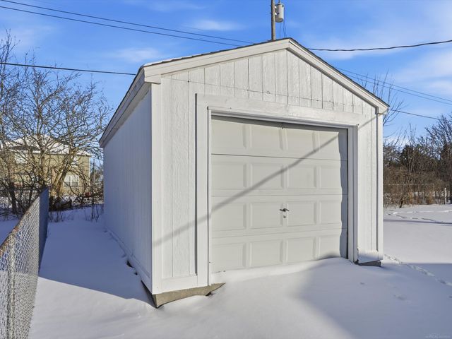 1581 Golden Gate Court, Saint Clair, MI 48079