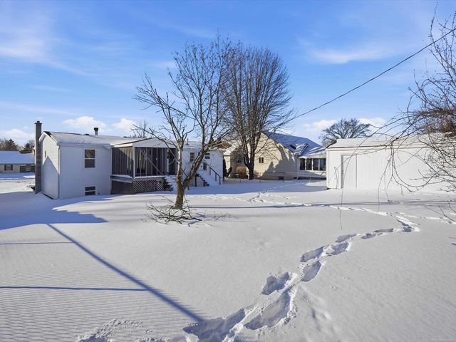 1581 Golden Gate Court, Saint Clair, MI 48079