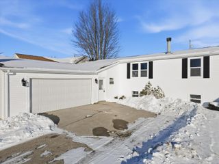 1581 Golden Gate Court, Saint Clair, MI 48079