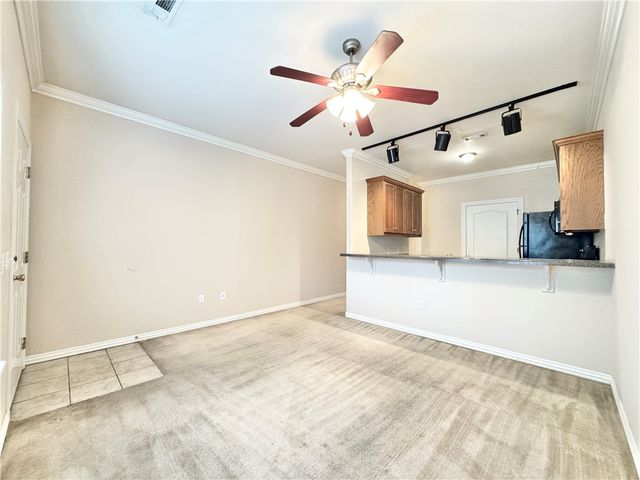 2131 Crossover Road 203, Fayetteville, AR 72703