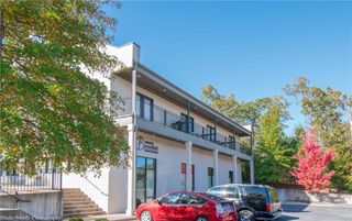2131 Crossover Road 203, Fayetteville, AR 72703