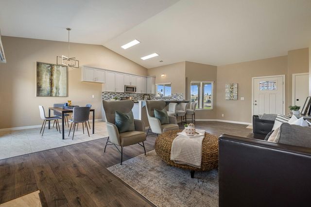 5701 Casaba Way, Keyes, CA 95328