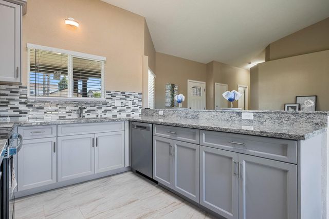 5701 Casaba Way, Keyes, CA 95328