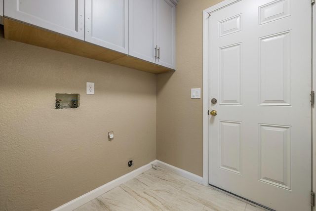 5701 Casaba Way, Keyes, CA 95328