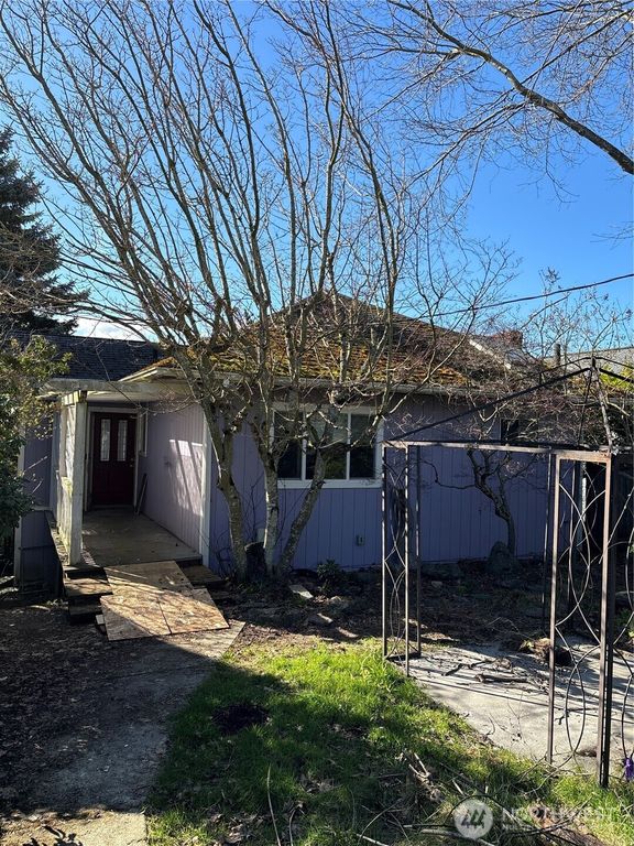 4546 47th Avenue SW, Seattle, WA 98116