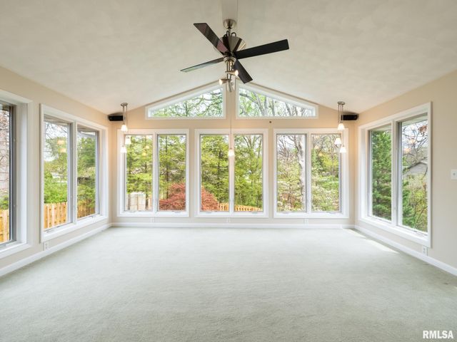 3601 W RICHWOODS Boulevard, Peoria, IL 61604