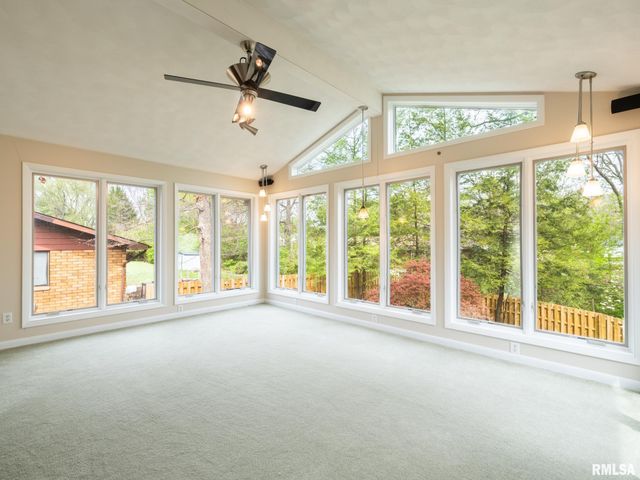 3601 W RICHWOODS Boulevard, Peoria, IL 61604