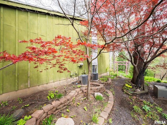 3601 W RICHWOODS Boulevard, Peoria, IL 61604