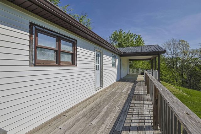 360 Day Hill Road, Foster, KY 41043