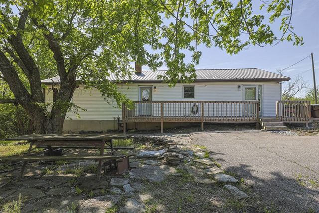 360 Day Hill Road, Foster, KY 41043