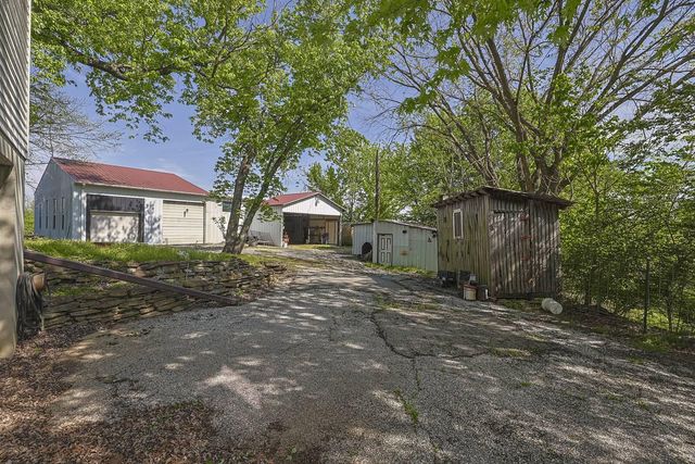 360 Day Hill Road, Foster, KY 41043