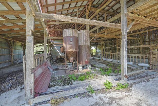 360 Day Hill Road, Foster, KY 41043