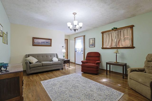 360 Day Hill Road, Foster, KY 41043