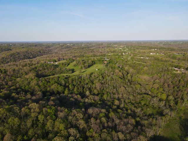 360 Day Hill Road, Foster, KY 41043