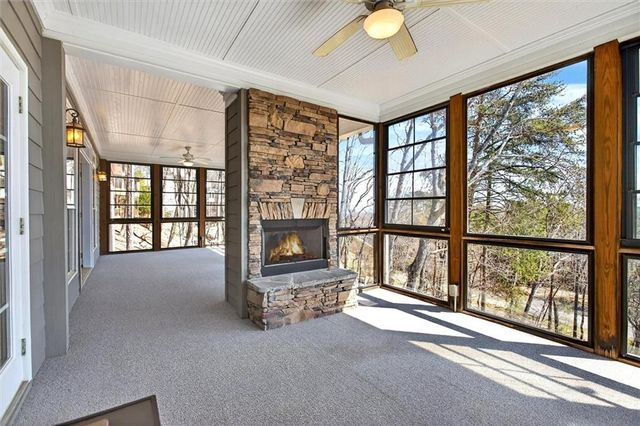 805 Lake Arrowhead Drive, Waleska, GA 30183