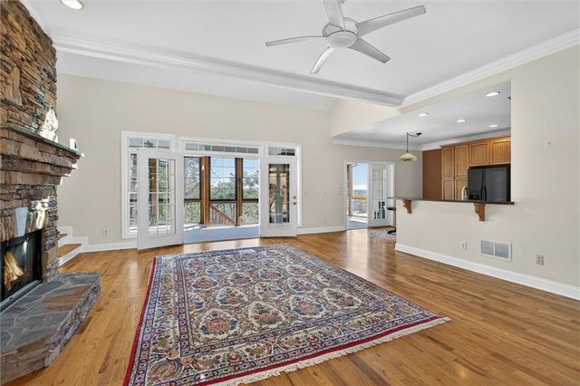 805 Lake Arrowhead Drive, Waleska, GA 30183