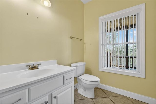 805 Lake Arrowhead Drive, Waleska, GA 30183