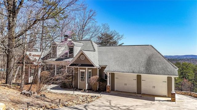 805 Lake Arrowhead Drive, Waleska, GA 30183