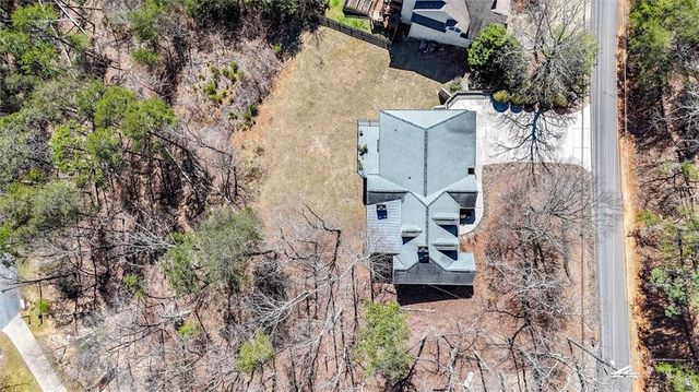 805 Lake Arrowhead Drive, Waleska, GA 30183