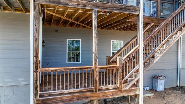 805 Lake Arrowhead Drive, Waleska, GA 30183